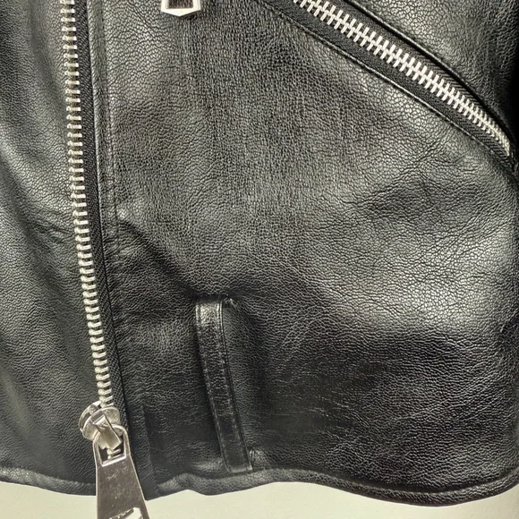 Missguided faux leather NWOT Size 4, black motorcyclist jacket, sleek jacket‎ - Picture 5 of 16